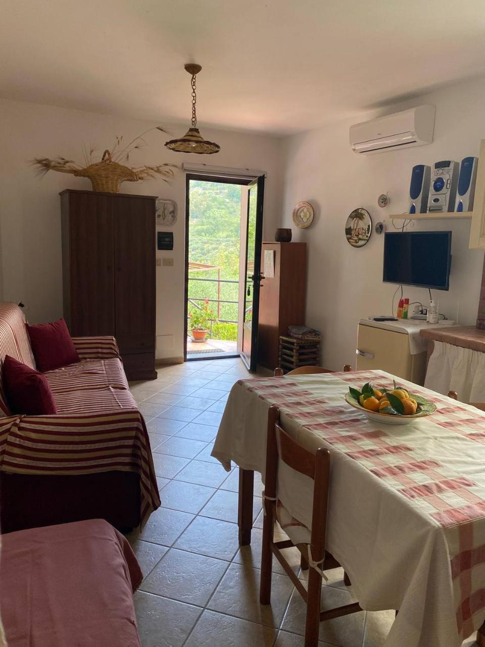 Agriturismo Etna-Mare Piedimonte Etneo Habitación foto